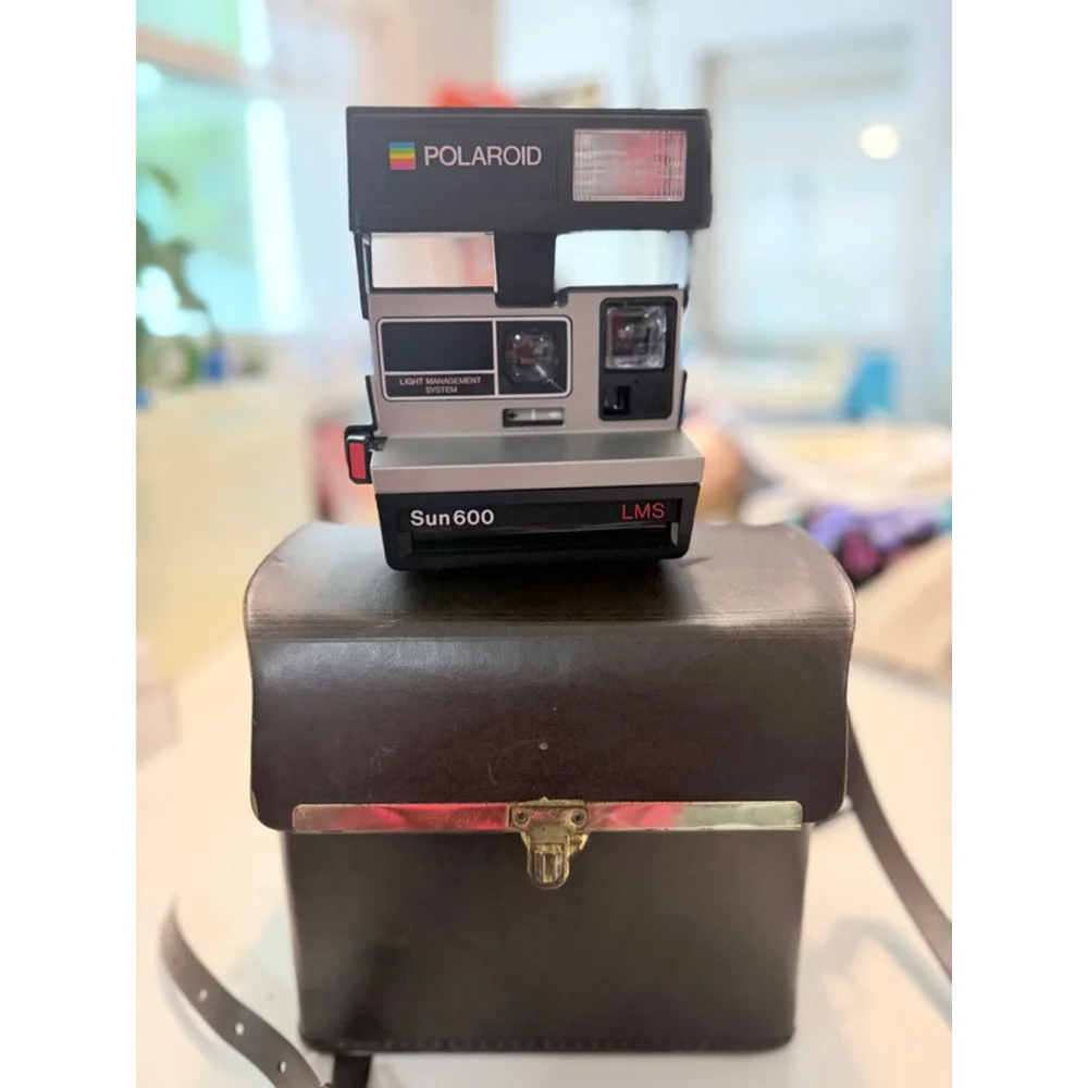 Vintage Polaroid Sun 600 LMS Instant Camera w/ Original Case Untested Retro Film